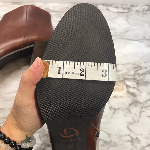 Kanna Leather Tobacco Brown Heeled Booties Size 39 - Picture 10 of 13